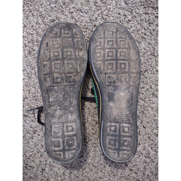 Hot Topic Rasta Sneakers - Picture 4 of 7